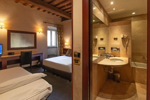 Habitación Cuádruple Estándar del hotel Accademia