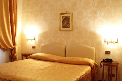 Habitación Individual del hotel Torino. Foto 5