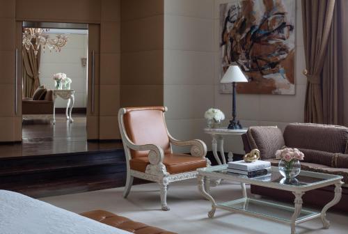 Suite Presidencial de 2 dormitorios del hotel Anantara Palazzo Naiadi. Foto 4