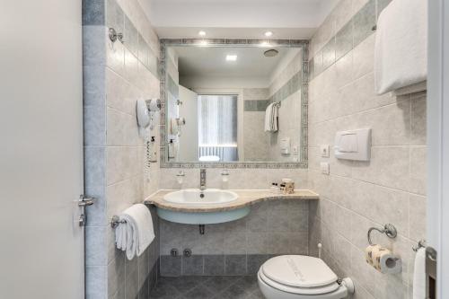Habitación Doble Estándar - 1 o 2 camas del hotel Isola Sacra Rome Airport. Foto 1