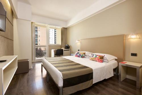 Habitación Estándar - 1 cama grande del hotel Roma Tor Vergata. Foto 3