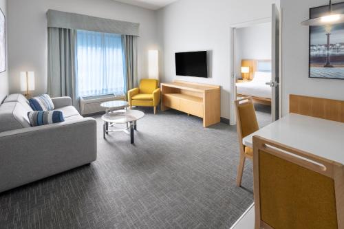 Suite de 1 dormitorio con cama extragrande - No fumadores del hotel Homewood Suites By Hilton Rochester/greece, Ny. Foto 2