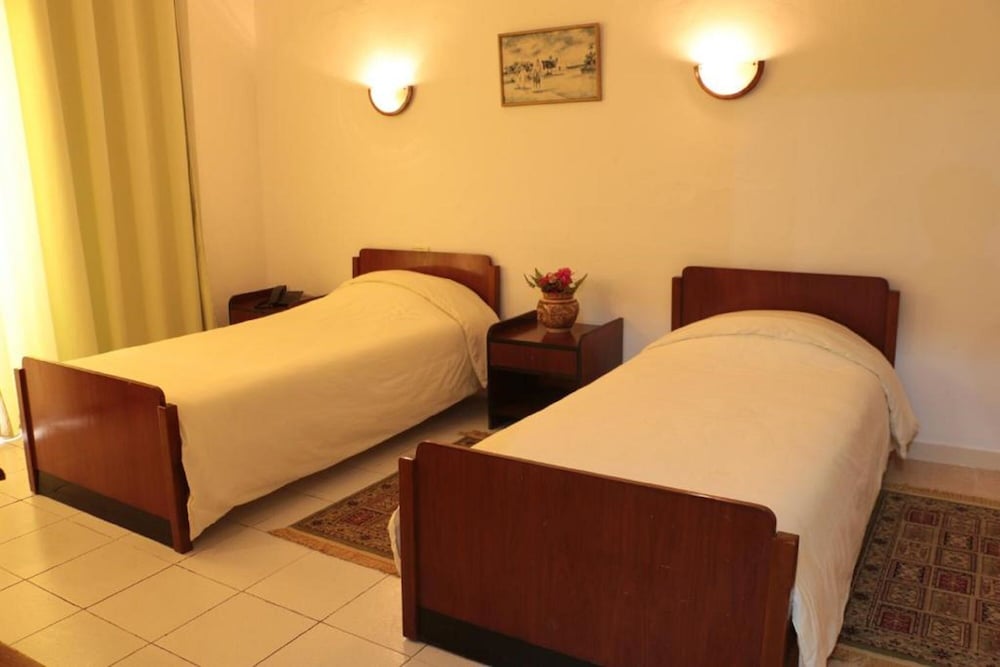 Habitación individual estándar del hotel Saint Georges Tunis. Foto 3
