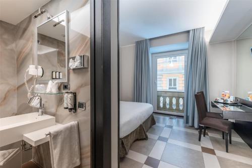 Habitación Doble Confort con cama grande del hotel Best Western Plus Universo Roma