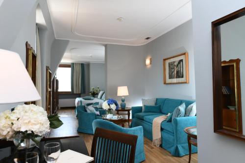 Suite del hotel Bettoja Mediterraneo. Foto 7