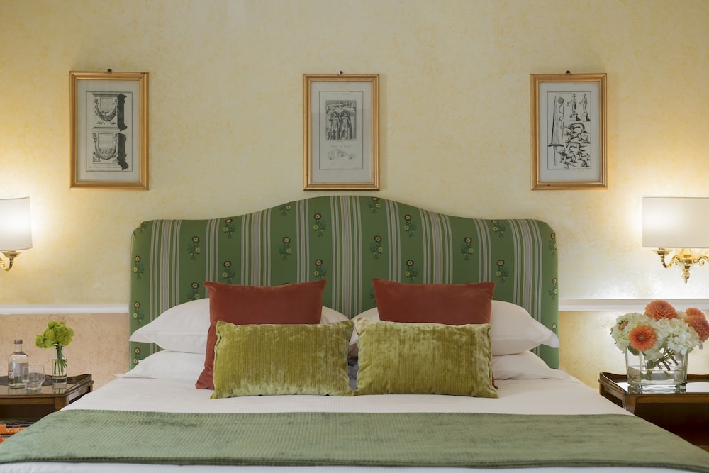Habitación clásica con 1 cama doble o 2 individuales del hotel Bettoja Massimo D'azeglio. Foto 6