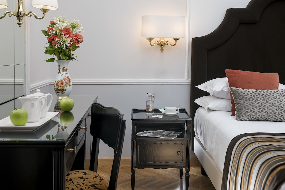 Habitación Premium con 1 cama doble o 2 individuales del hotel Bettoja Massimo D'azeglio. Foto 7