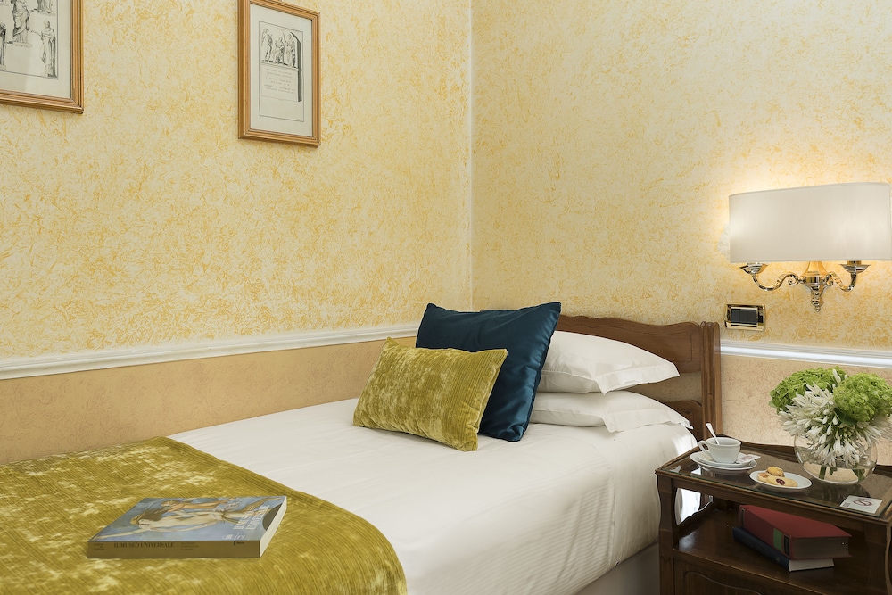 Habitación individual del hotel Bettoja Massimo D'azeglio