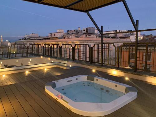 Suite con bañera de hidromasaje del hotel Genova