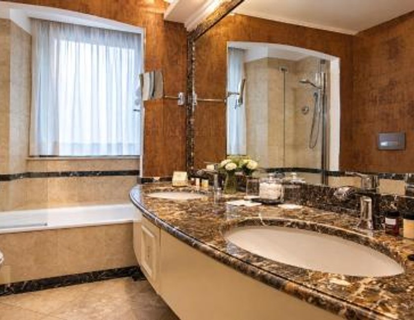Habitación Doble Deluxe del hotel Dei Mellini. Foto 4