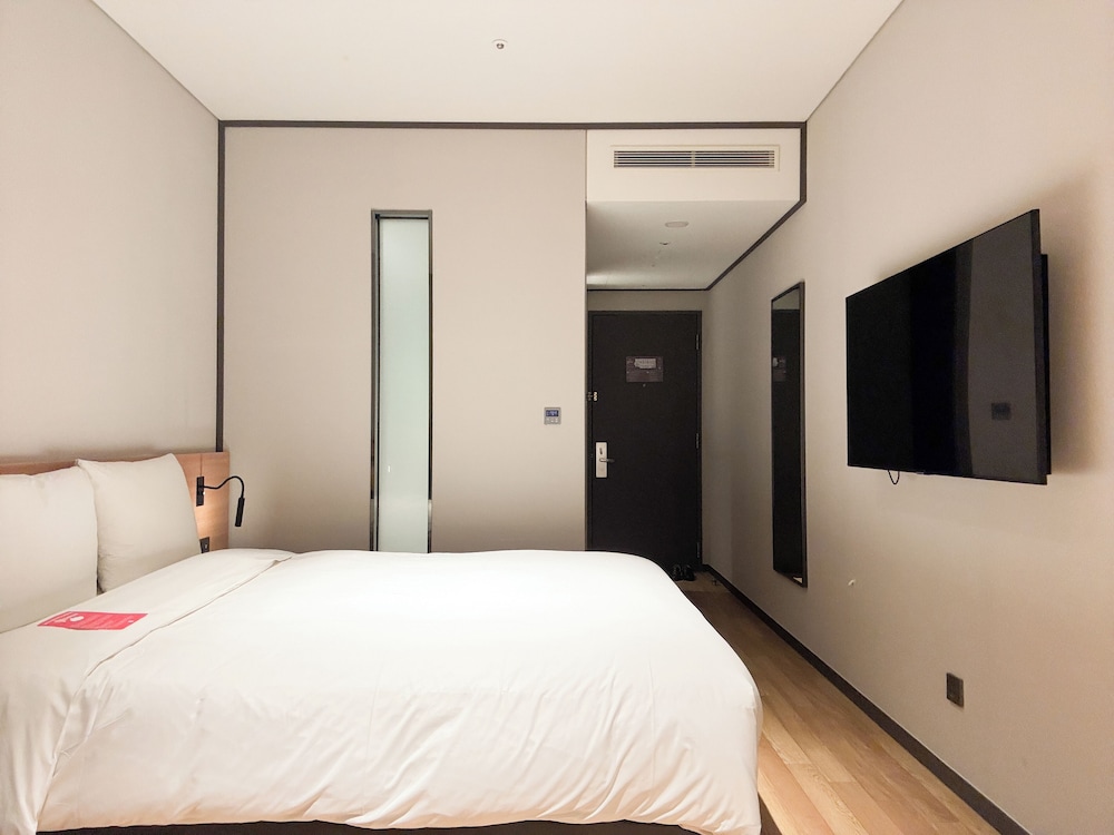 Habitación Estándar con 1 cama doble del hotel Ibis Suwon Ambassador. Foto 2