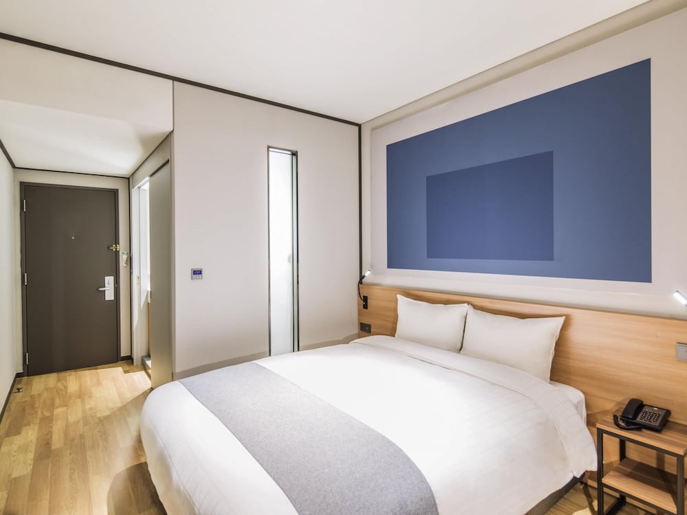 Habitación Estándar con 1 cama doble del hotel Ibis Suwon Ambassador. Foto 5