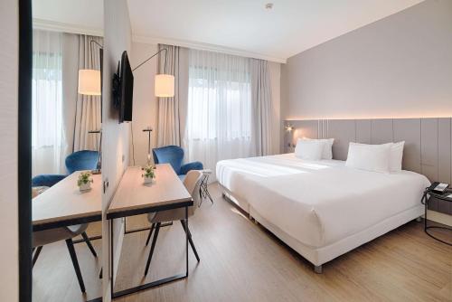 Habitación Doble Superior - 1 o 2 camas del hotel Nh Roma Villa Carpegna. Foto 3