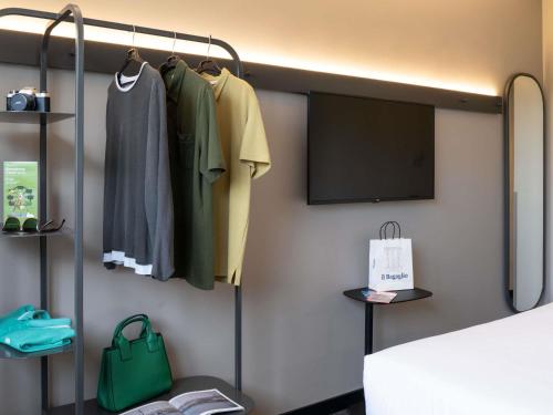 Habitación Doble Superior - 2 camas del hotel ibis Barcelona Aeropuerto Viladecans. Foto 5