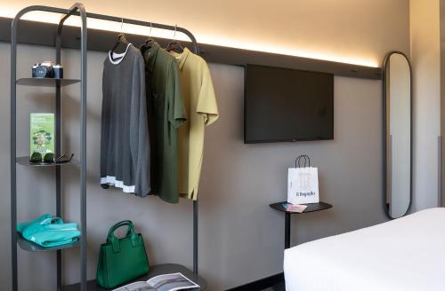 Habitación Doble Superior del hotel ibis Barcelona Aeropuerto Viladecans. Foto 12