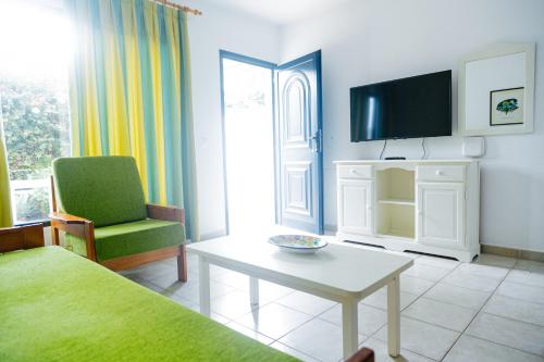 Bungalow del hotel MAR AZUL PLAYA. Foto 1