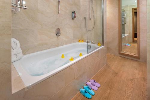 2 Habitaciones Dobles comunicadas del hotel Starhotels Metropole. Foto 5