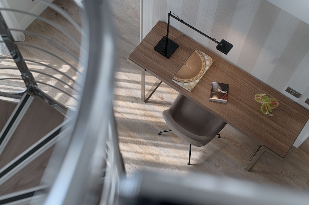 Suite (Duplex) del hotel Nh Collection Roma Centro. Foto 2