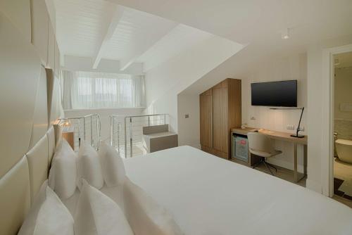 Suite Dúplex con cama supletoria del hotel Nh Collection Roma Centro. Foto 4