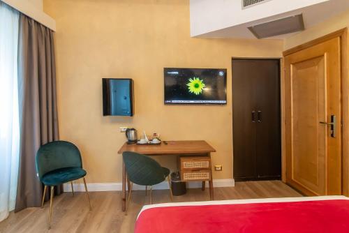 Standard del hotel Tritone. Foto 4