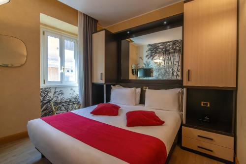 Standard del hotel Tritone. Foto 6