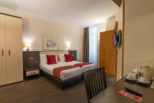 Standard del hotel Tritone. Foto 8