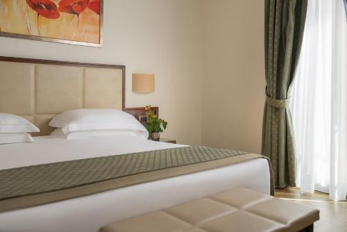 Habitación Cuádruple del hotel Athena. Foto 3