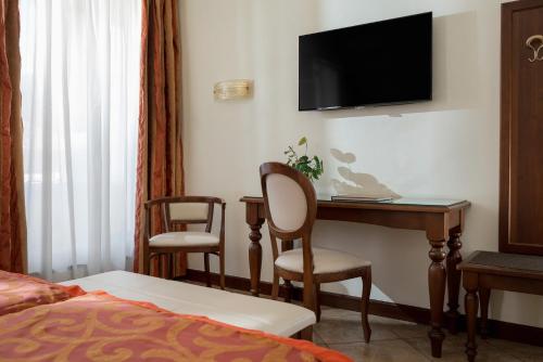 Habitación Doble Deluxe - 1 o 2 camas del hotel Athena. Foto 5