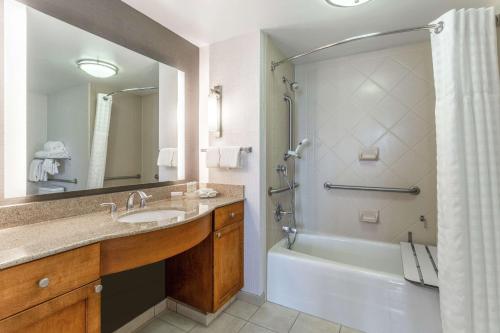 Estudio King - Acceso para movilidad y audición - No fumadores del hotel Homewood Suites By Hilton Albany