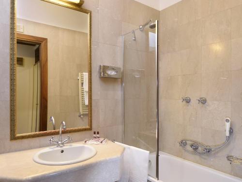 Habitación Doble Clásica del hotel Amadeus. Foto 2