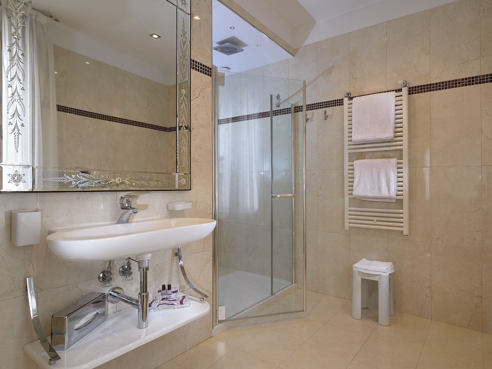 Habitación Clásica con vistas del hotel Principe. Foto 7