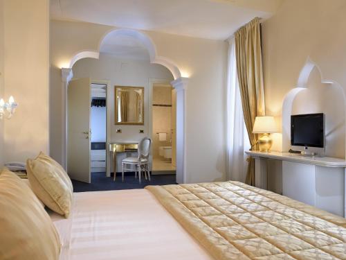 Habitación Doble Deluxe - vistas al canal del hotel Principe. Foto 1