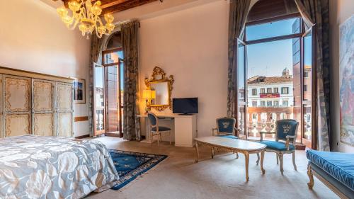 Habitación Doble Deluxe - vistas al canal del hotel Principe. Foto 12