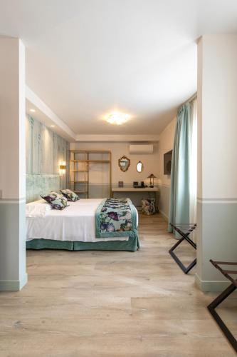 Suite Junior con vistas de la azotea del hotel Principe. Foto 4