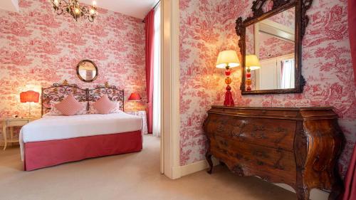 Suite Junior con vistas al canal del hotel Principe. Foto 2