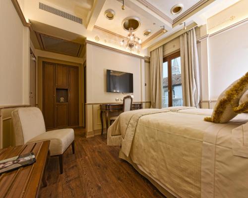 Habitación Doble Executive con terraza del hotel Monaco and Grand Canal