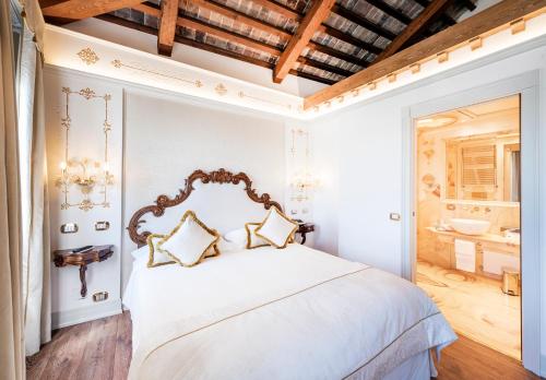 Suite con vistas al Gran Canal del hotel Monaco and Grand Canal. Foto 4
