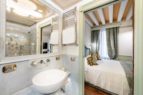 Suite Exclusiva del hotel Monaco and Grand Canal. Foto 1