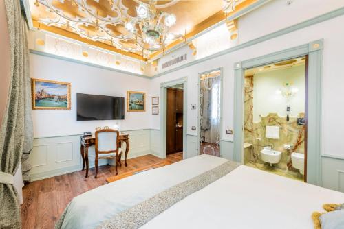 Habitación Doble Deluxe del hotel Monaco and Grand Canal. Foto 13