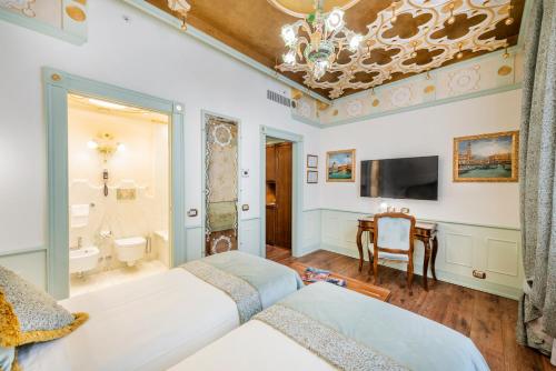 Habitación Doble Deluxe del hotel Monaco and Grand Canal. Foto 15