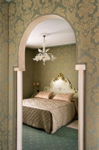 Suite Junior del hotel Carlton On The Grand Canal. Foto 2