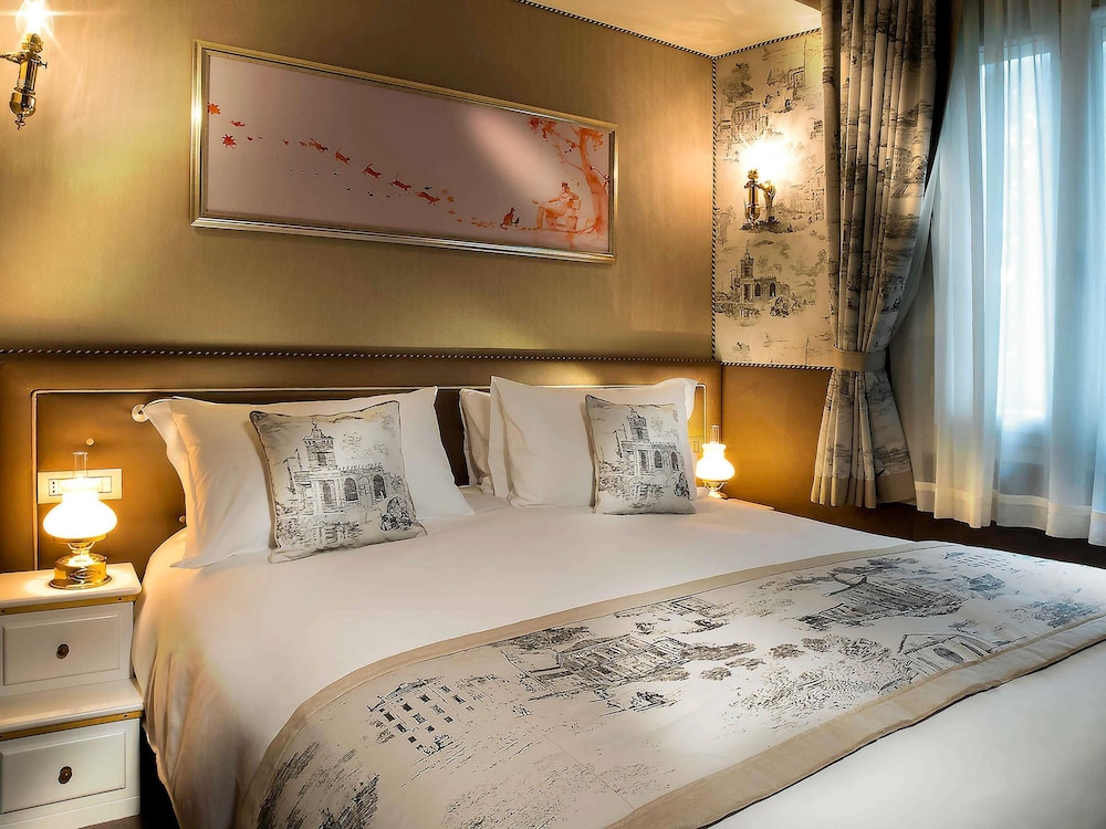 Habitación Doble o Matrimonial Superior con vistas al jardín o a la ciudad del hotel Hotel Papadopoli Venezia - MGallery Collection. Foto 4