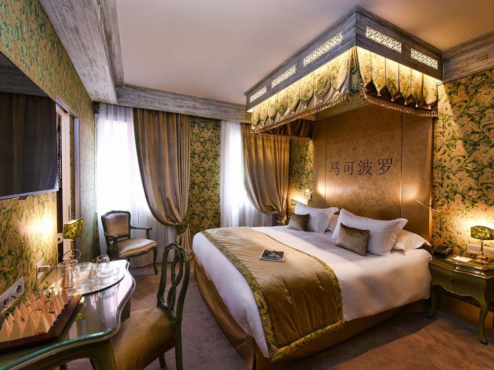Habitación Doble o Matrimonial Superior con vistas al jardín o a la ciudad del hotel Hotel Papadopoli Venezia - MGallery Collection. Foto 7
