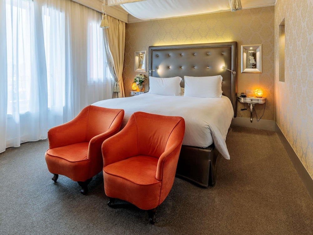 Habitación Doble Deluxe con vistas al canal o terraza del hotel Hotel Papadopoli Venezia - MGallery Collection. Foto 5