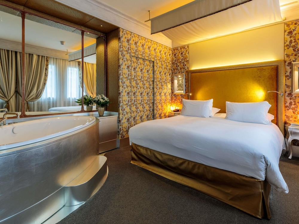 Suite Deluxe con Vistas al Canal del hotel Hotel Papadopoli Venezia - MGallery Collection. Foto 6