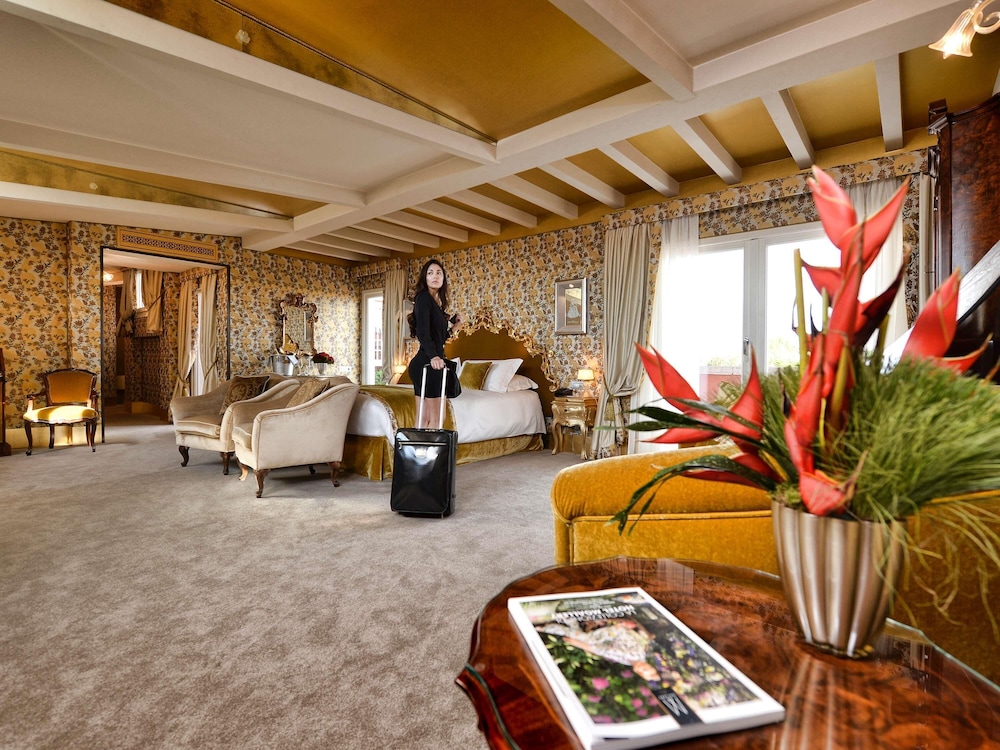 Suite Presidencial con terraza privada y jacuzzi del hotel Hotel Papadopoli Venezia - MGallery Collection. Foto 5