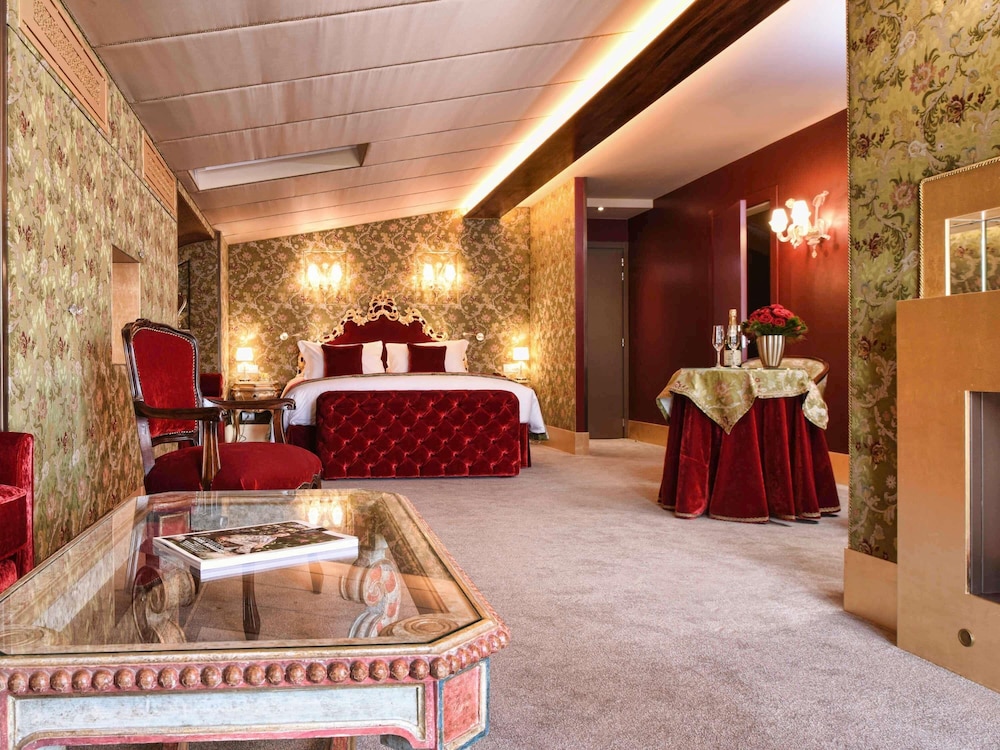 Suite Ejecutiva con terraza privada y vistas a la ciudad del hotel Hotel Papadopoli Venezia - MGallery Collection. Foto 6