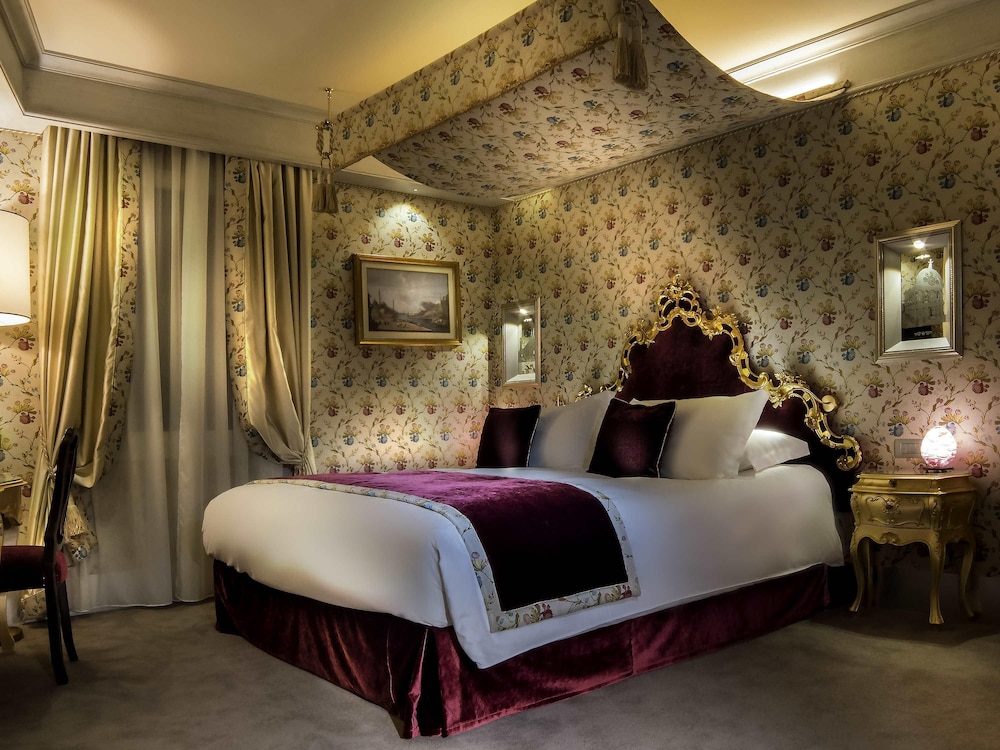 Suite Ejecutiva con terraza privada y vistas a la ciudad del hotel Hotel Papadopoli Venezia - MGallery Collection. Foto 12