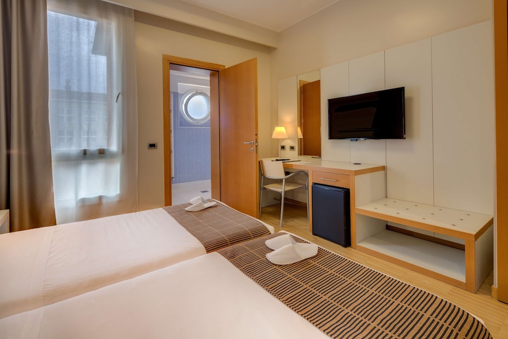 Habitación clásica, 1 cama de matrimonio del hotel Best Western Plus Bologna. Foto 7