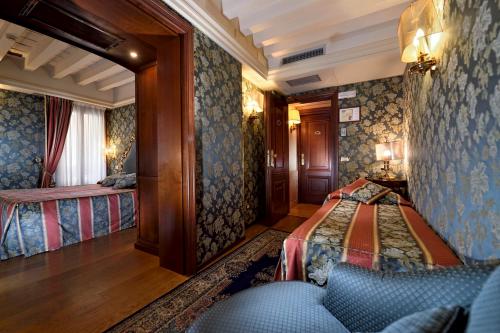Suite Junior del hotel Royal San Marco. Foto 3